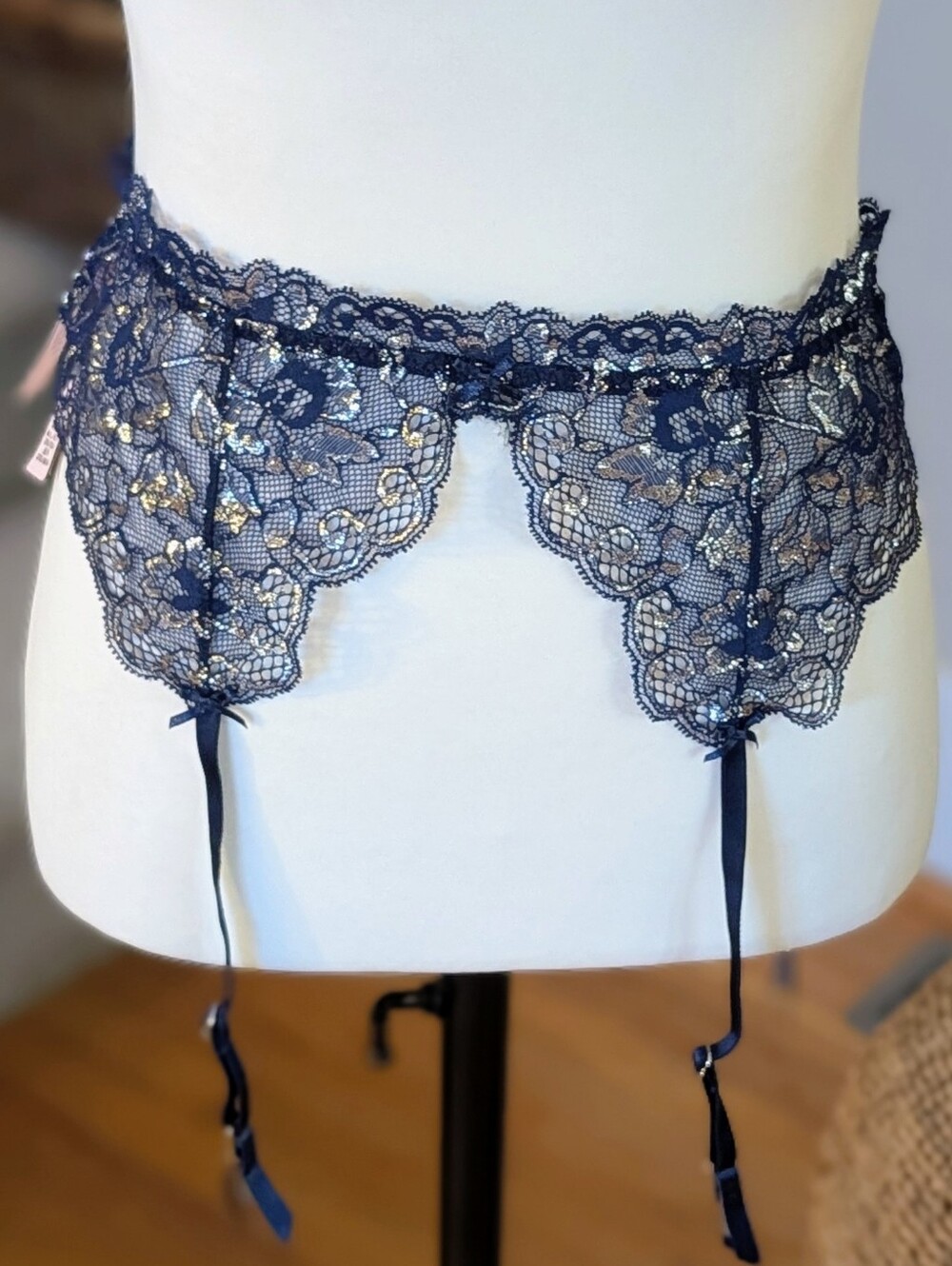 Coquette Glitter Lace Garter Belt Victoria's Secret Navy Blue Metallic (M) NWT